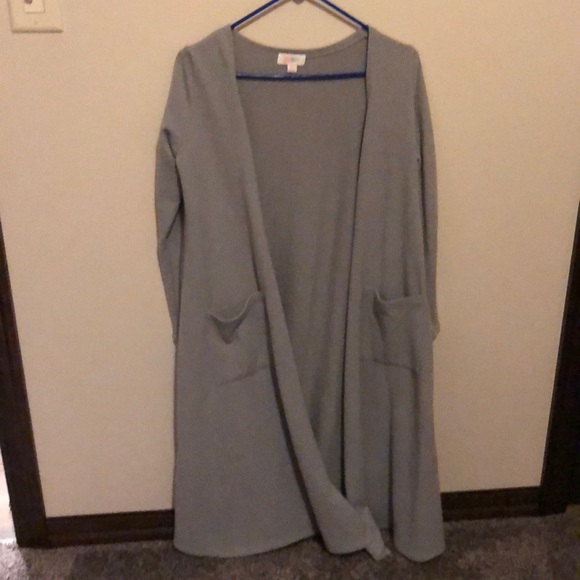 Lularoe Sarah sweater - Picture 1 of 2